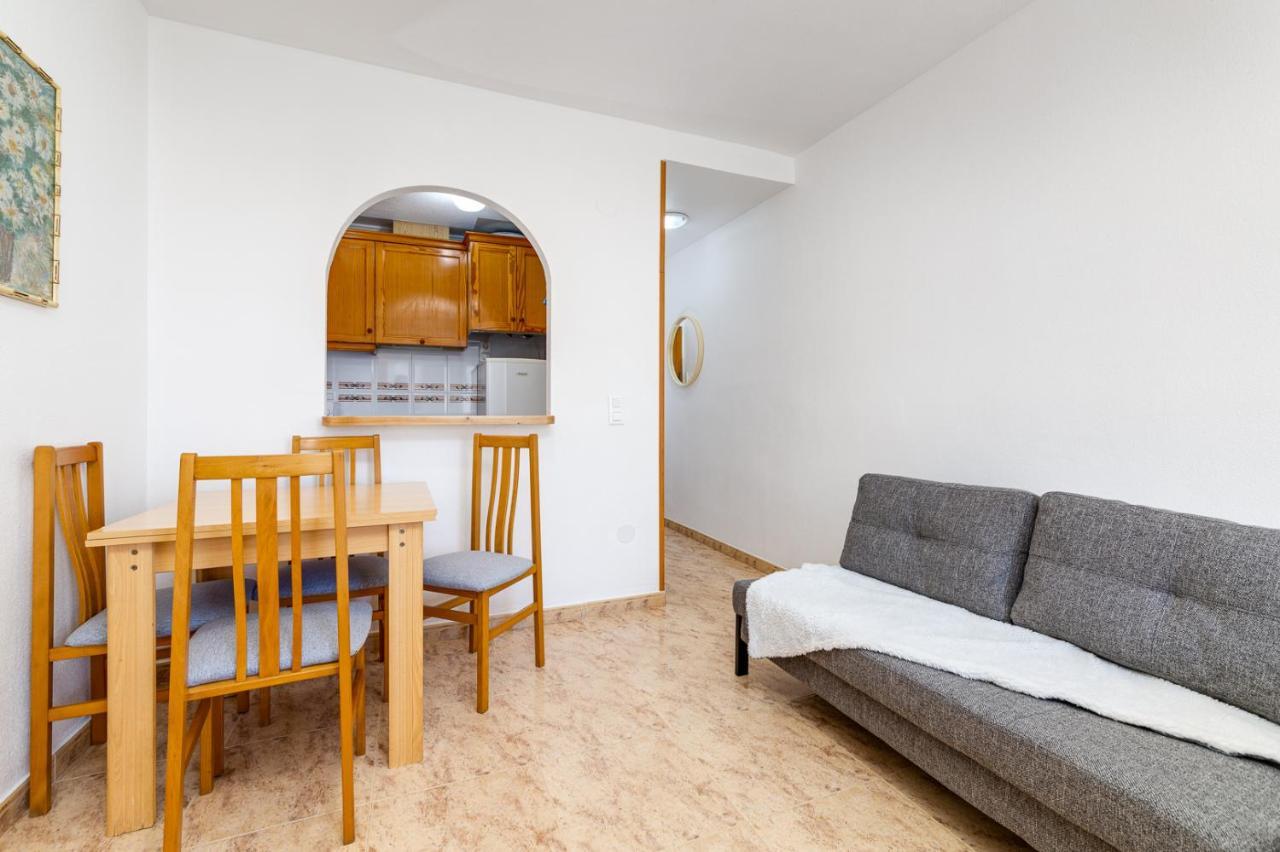 Studio Caballero De Rodas Torrevieja Bagian luar foto